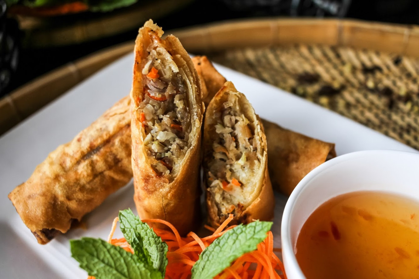 Pastry filled with rice, meat and vegetables